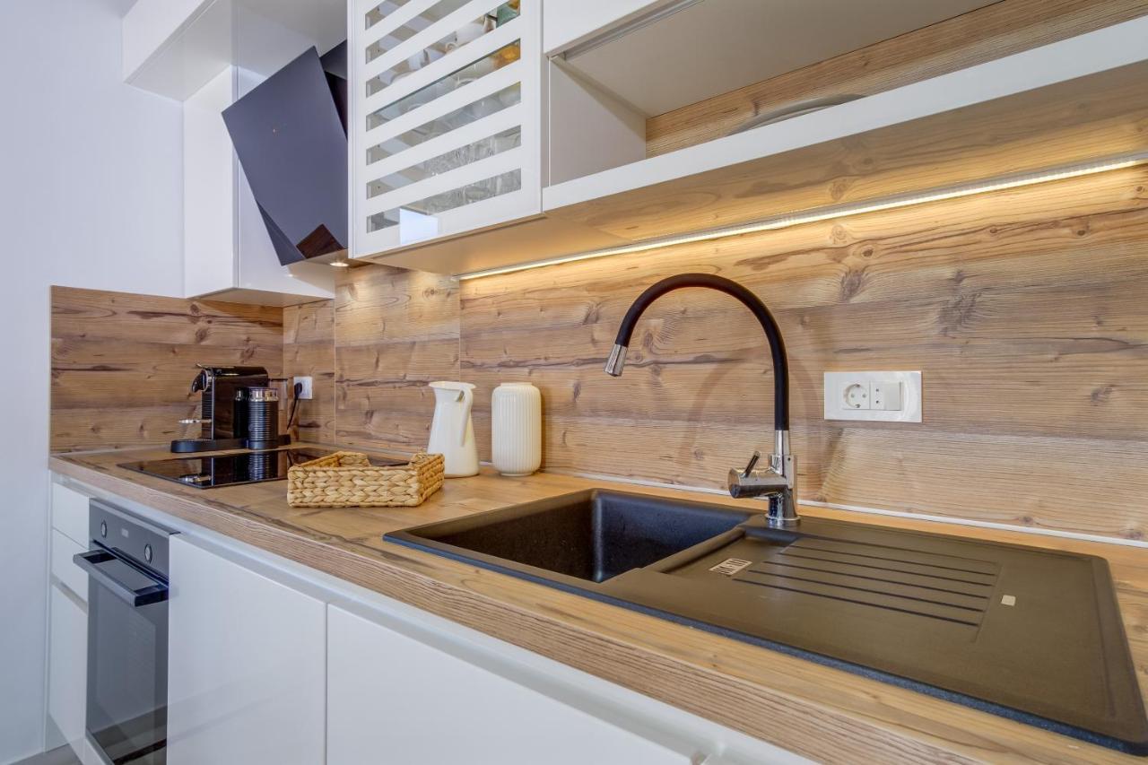 Lucica 360 Sea View Suite Nerezine Exterior photo