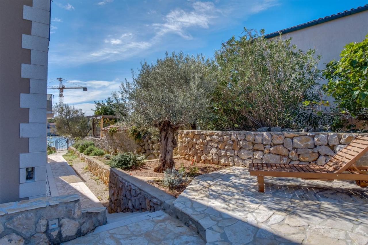Lucica 360 Sea View Suite Nerezine Exterior photo